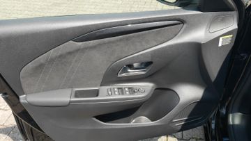 Bild 7 Opel Corsa F e GS
