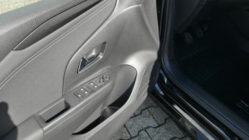 Bild 7 Opel CORSA F 1.2 Elegance
