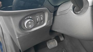 Bild 9 Opel Corsa F Elegance Automatik