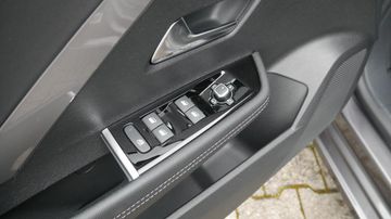 Bild 11 Opel ASTRA L Sports Tourer GS