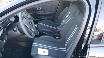 Bild 8 Opel CORSA F 1.2 GS