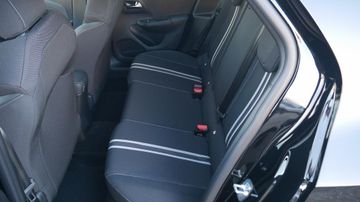 Bild 6 Opel CORSA F 1.2 GS