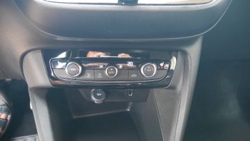 Bild 13 Opel Corsa F e GS
