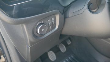 Bild 8 Opel CORSA F 1.2 Elegance