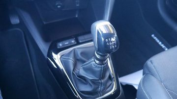 Bild 13 Opel CORSA F 1.2 GS