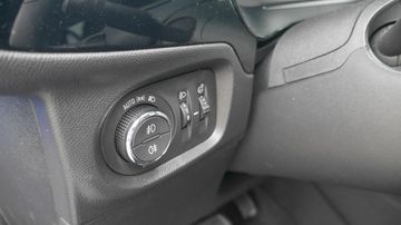 Bild 8 Opel Corsa F Elegance Automatik